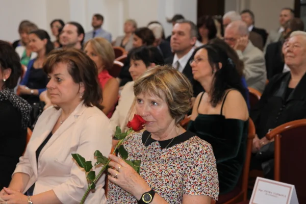 276124_142632_diploma_comenianum_2015_673.jpg