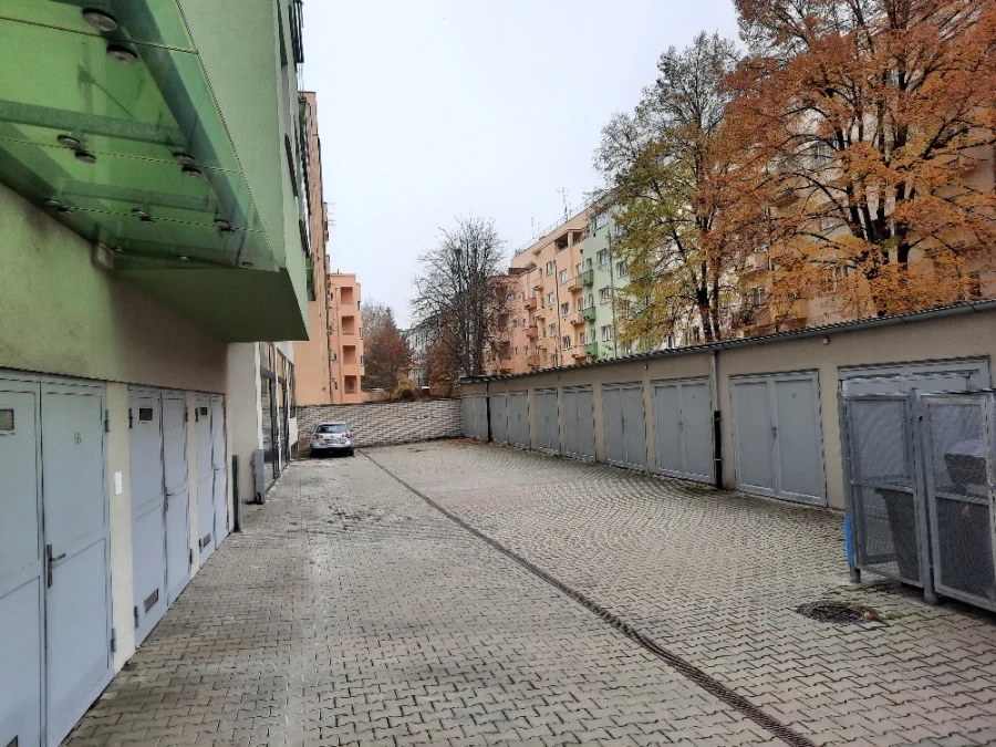 Za Žižkovskou vozovnou