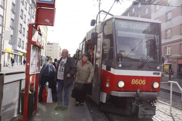 tram_16