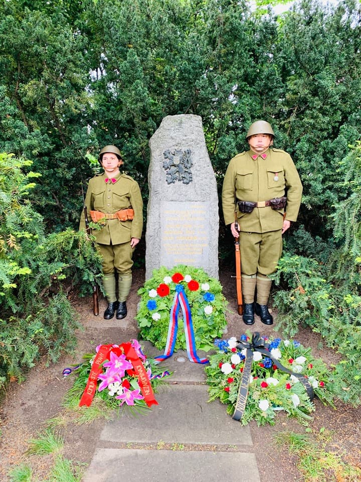 59373797_2424478694249831_1775584719056928768_n