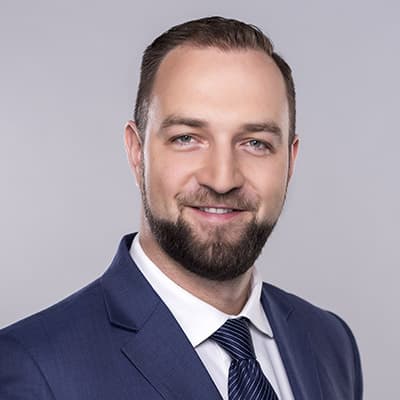 Alexander_Bellu_squarecrop