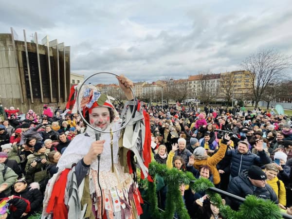 332083355 1293190491546841 6427533403167847960 n