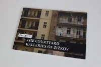 Žižkovské pavlače anglicky