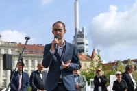 Otevření náměstí Jiřího z Poděbrad po revitalizaci 8900m