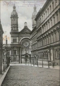 The Vinohrady Temple on Sázavská Street. Prague’s largest synagogue was damaged by an air raid in 1945. After the war, there was no will to repair it, and it was demolished in 1951. 